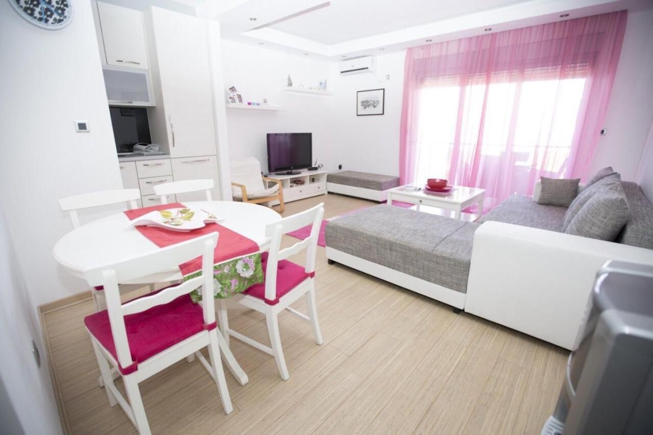 Sea View Apartments Panorama Przno سفيتي ستيفان المظهر الخارجي الصورة